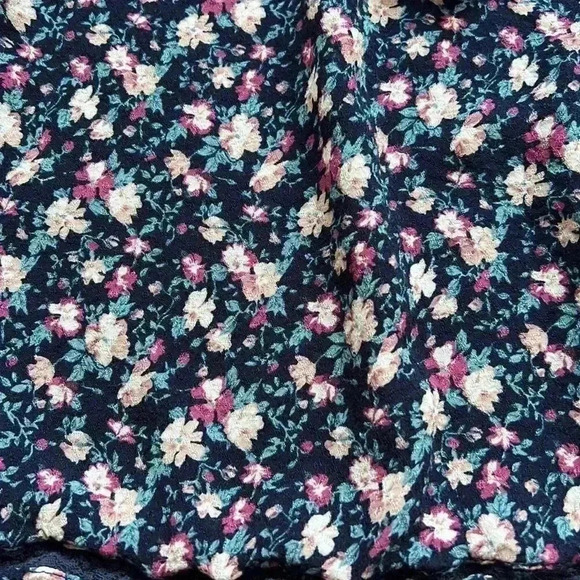 🌸3/$30🌸AMERICAN Eagle Outfitters | Floral Off The Shoulder Top - Picture 3 of 9